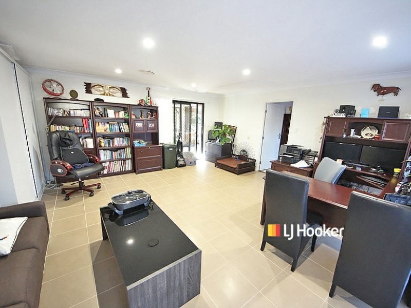 10 Seabiscuit Crescent, Kallangur QLD 4503