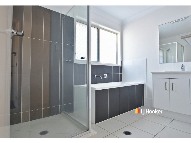 11 Hyperno Street, Kallangur QLD 4503