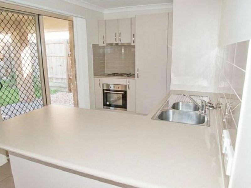 13 Elderflower Circuit, Griffin QLD 4503