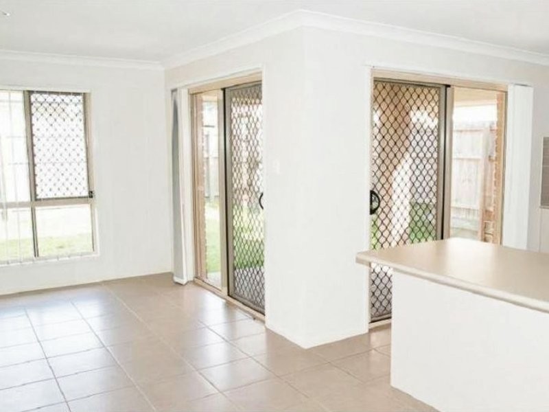 13 Elderflower Circuit, Griffin QLD 4503