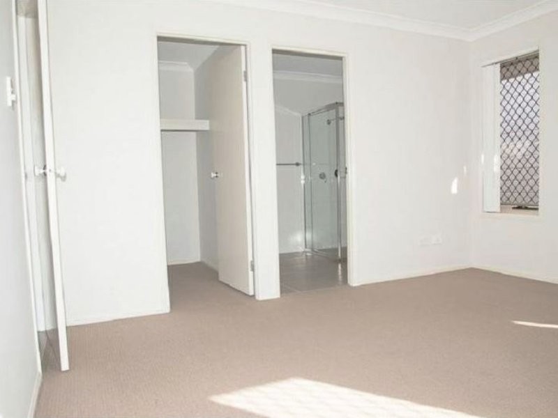 13 Elderflower Circuit, Griffin QLD 4503