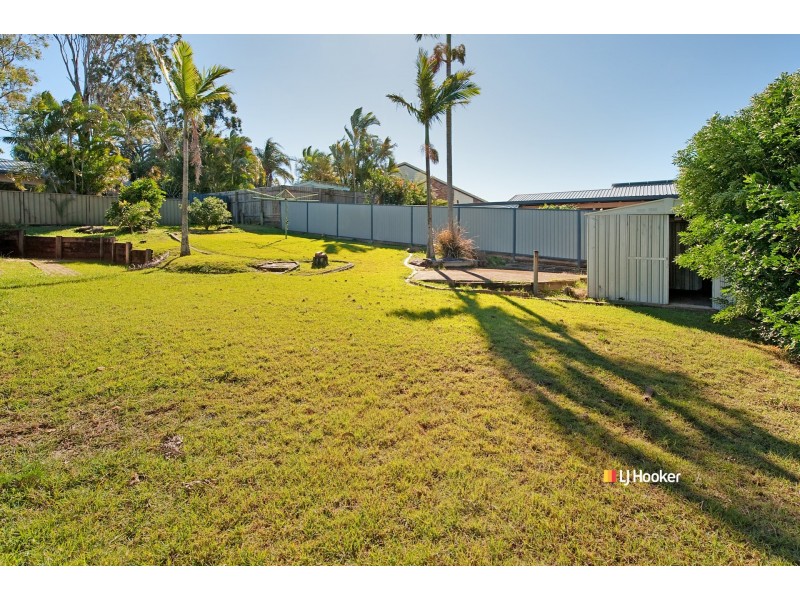 43 Woodlands Avenue, Petrie QLD 4502