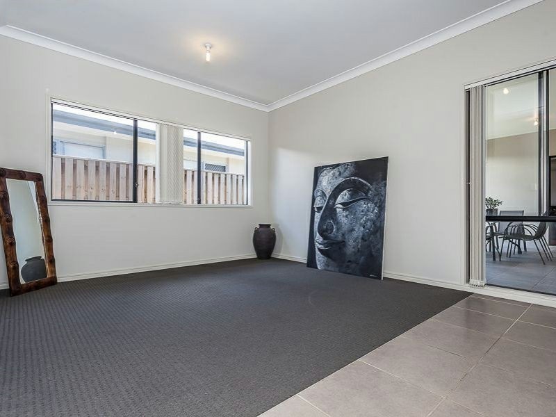 18 Ballesteros Street, North Lakes QLD 4509