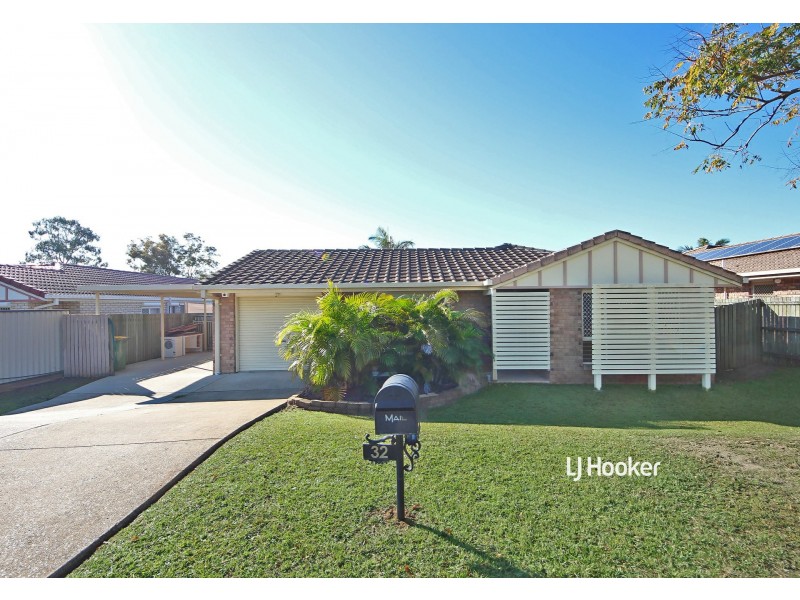 32 Mountain Blue Drive, Kallangur QLD 4503