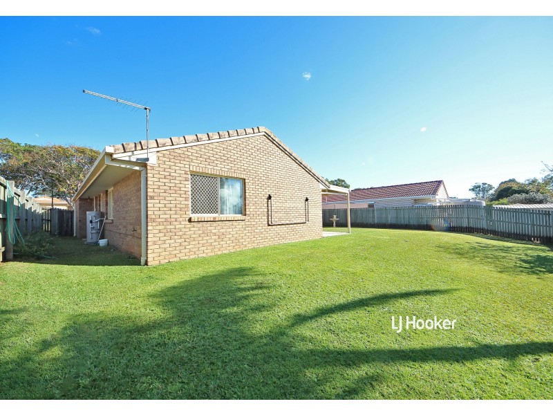 32 Mountain Blue Drive, Kallangur QLD 4503