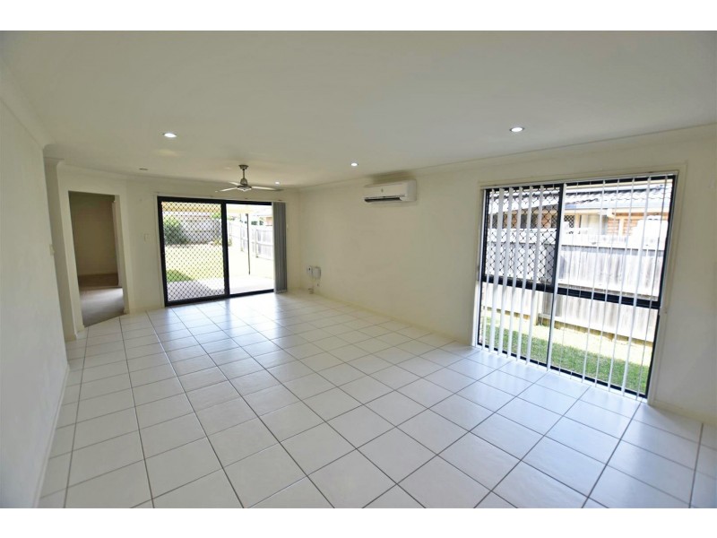 1 Outlook Court, Kallangur QLD 4503