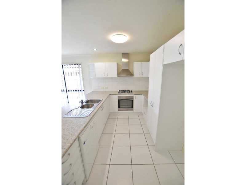 1 Outlook Court, Kallangur QLD 4503