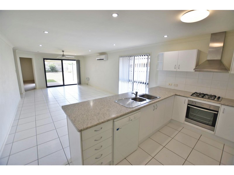 1 Outlook Court, Kallangur QLD 4503