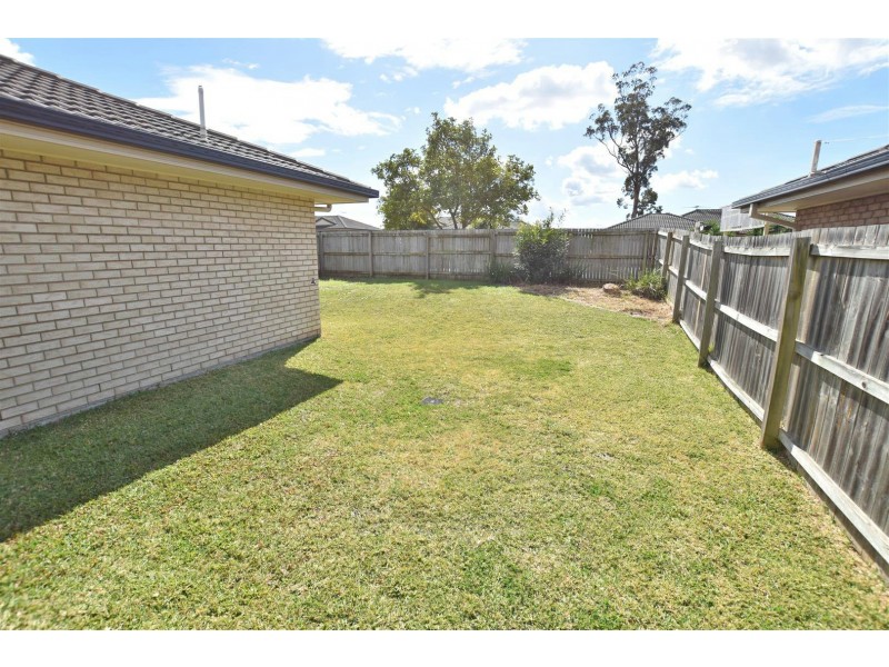 1 Outlook Court, Kallangur QLD 4503