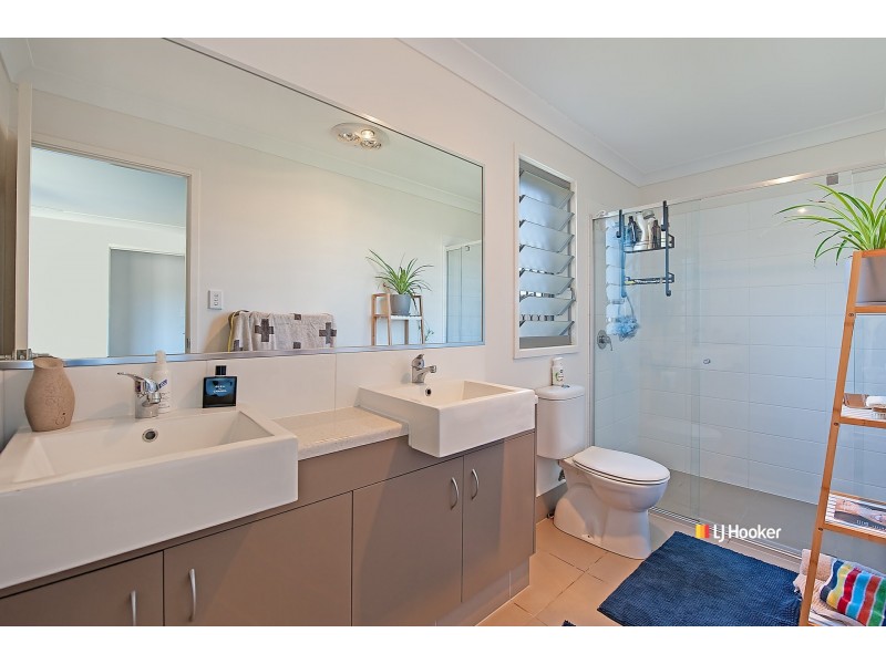 60 Elderflower Circuit, Griffin QLD 4503