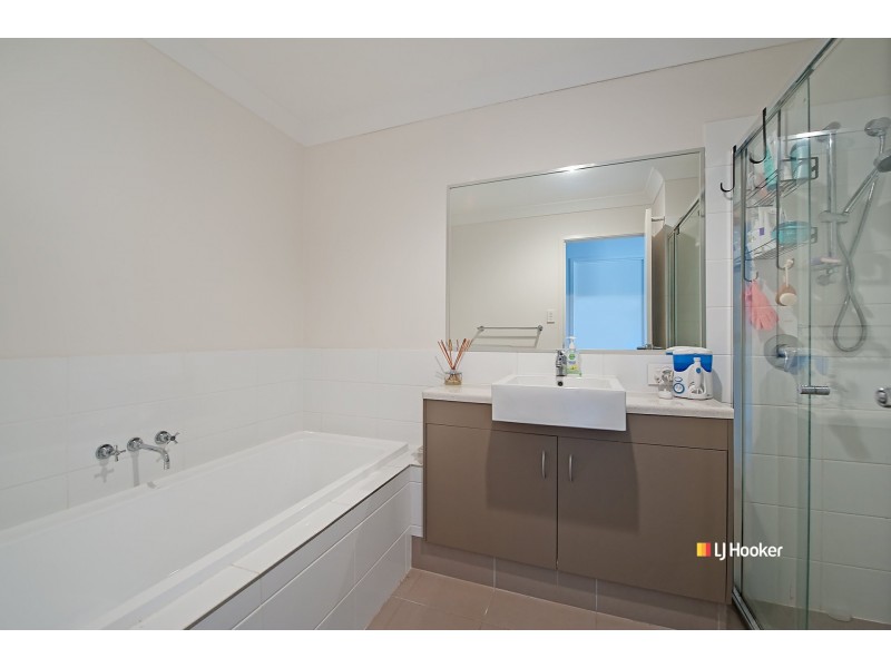 60 Elderflower Circuit, Griffin QLD 4503