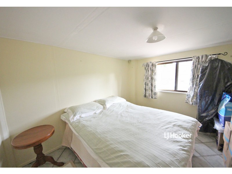 24 Mark Street, Kallangur QLD 4503