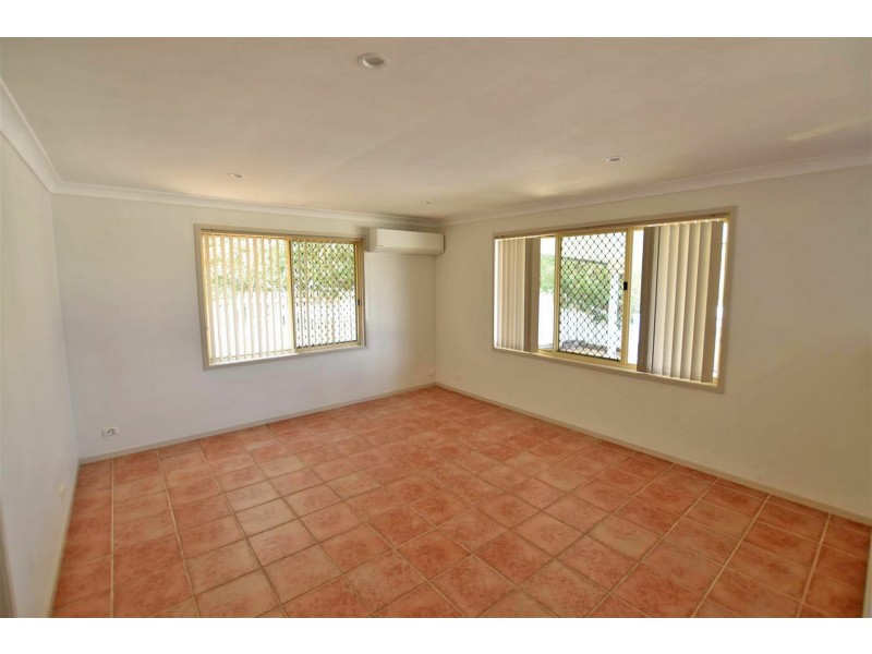 40 Washbrook Street, Petrie QLD 4502