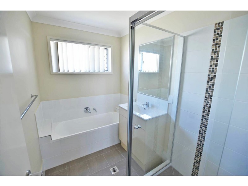 Unit 1/24 Gradi Street, Kallangur QLD 4503