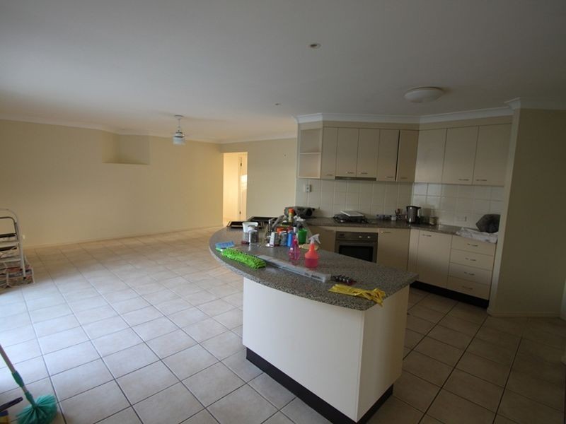 North Lakes QLD 4509