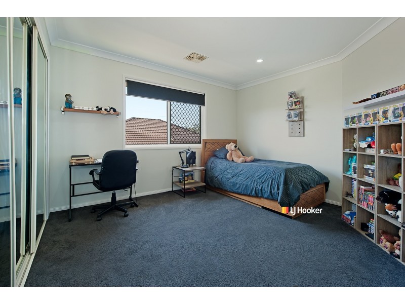 8 Marsh Parade, North Lakes QLD 4509