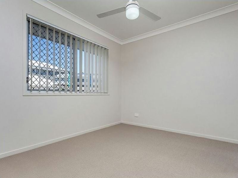 4 Claudia Circuit, Kallangur QLD 4503