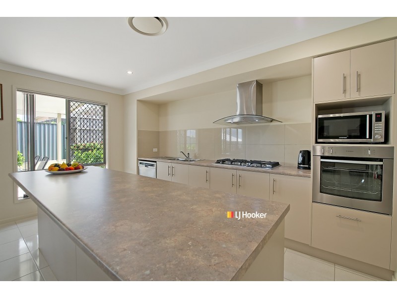 8 Zephyr Street, Griffin QLD 4503