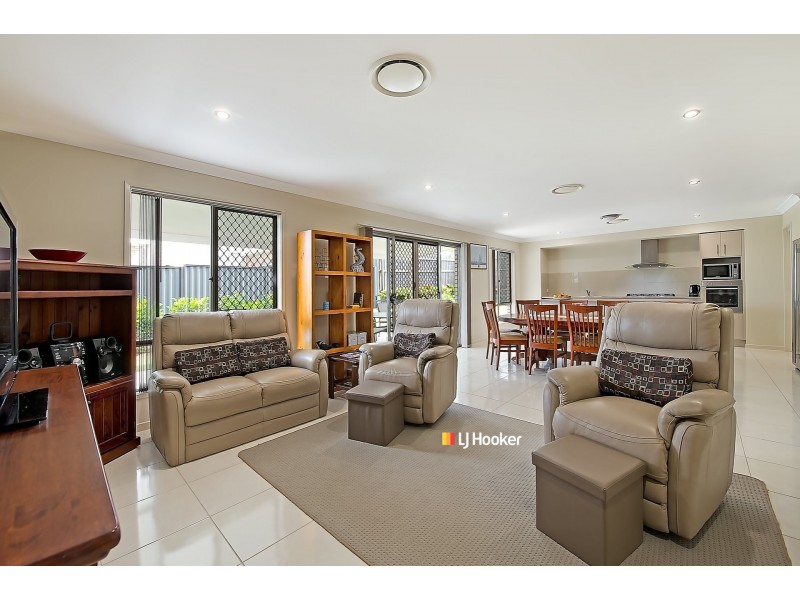 8 Zephyr Street, Griffin QLD 4503