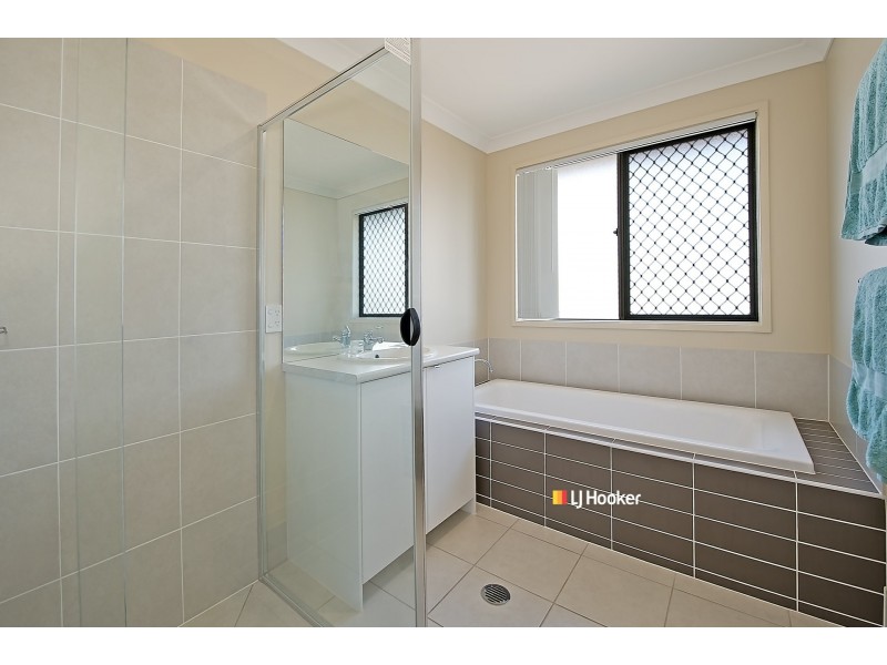 8 Zephyr Street, Griffin QLD 4503