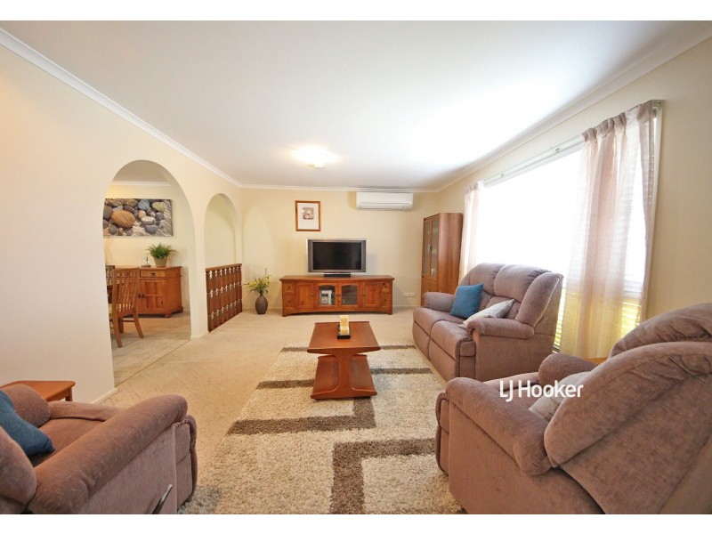 4 Rochelle Court, Petrie QLD 4502