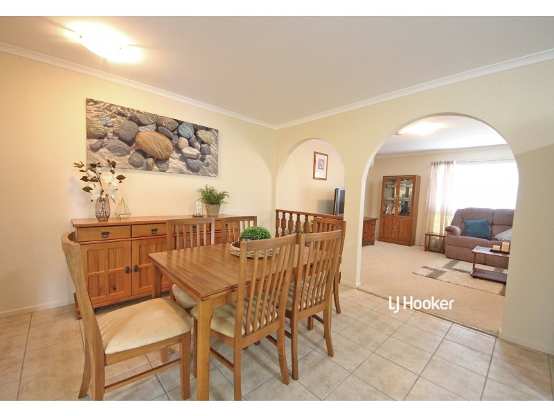 4 Rochelle Court, Petrie QLD 4502