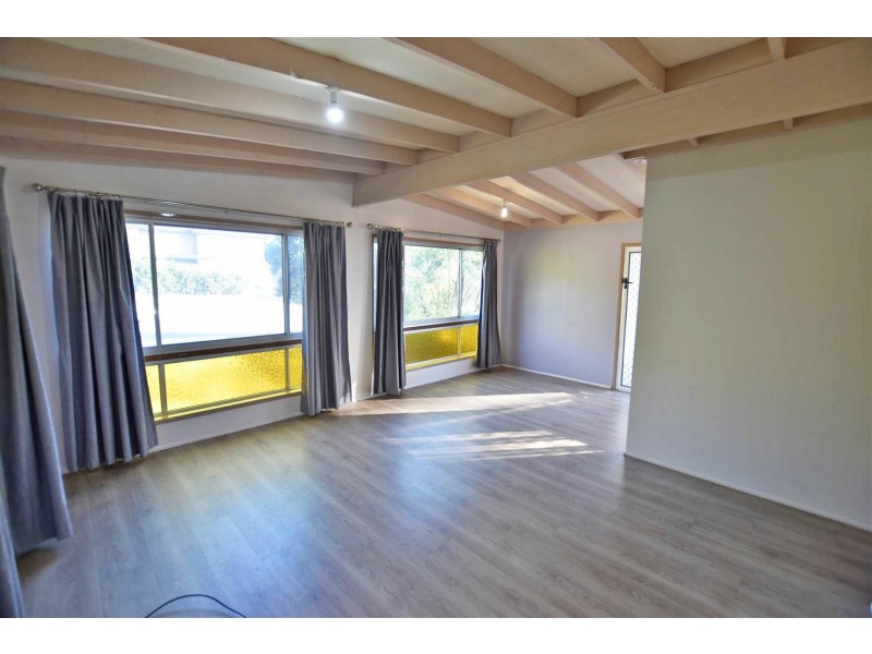 11 Melinda Street, Kallangur QLD 4503