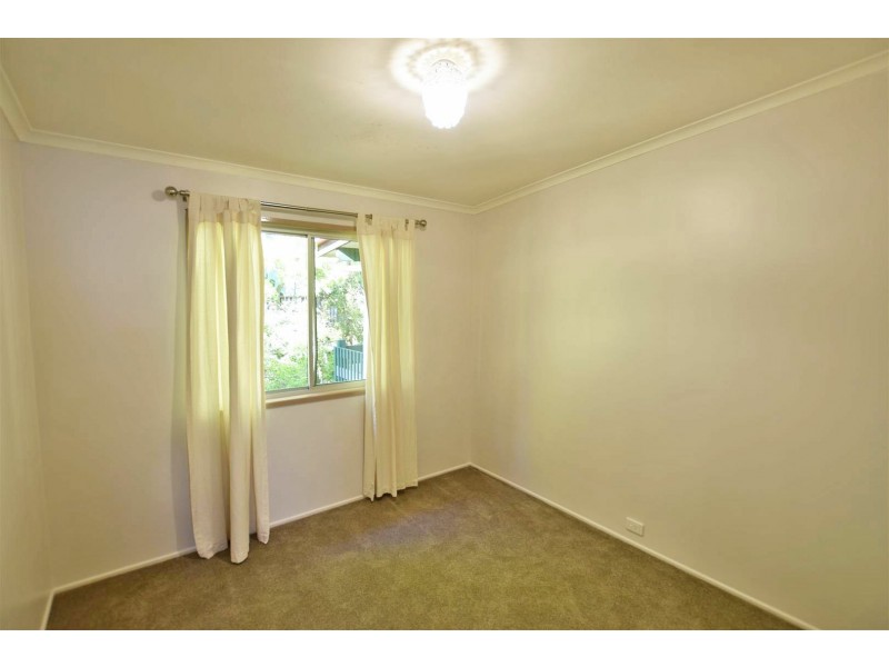 11 Melinda Street, Kallangur QLD 4503