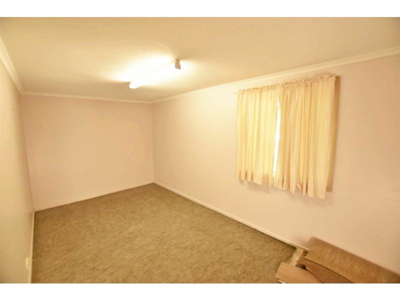 11 Melinda Street, Kallangur QLD 4503