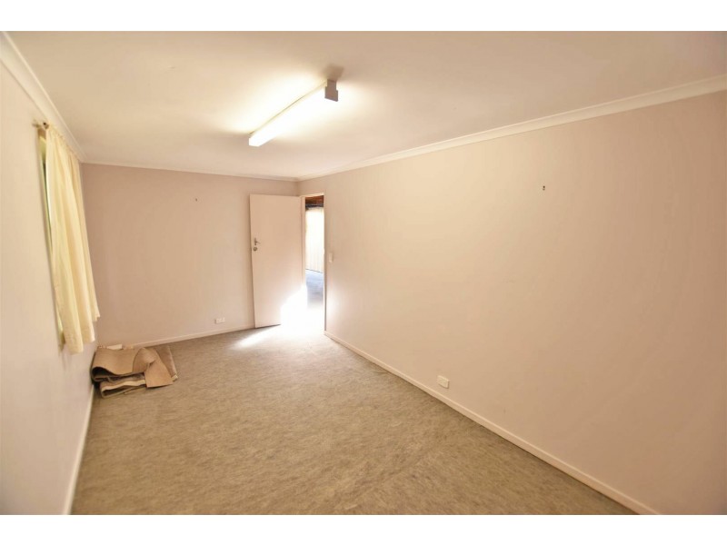 11 Melinda Street, Kallangur QLD 4503