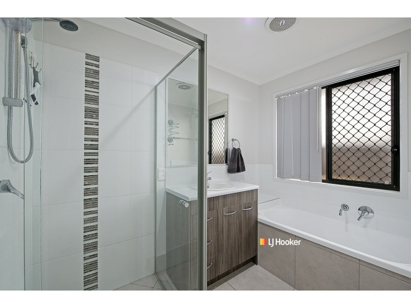 26 Ascot Crescent, Kallangur QLD 4503