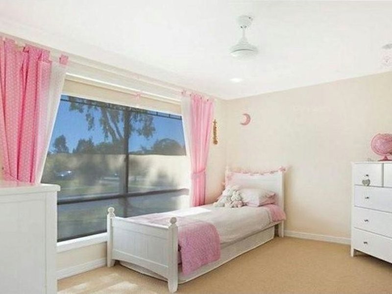 1 Springsure Parade, North Lakes QLD 4509