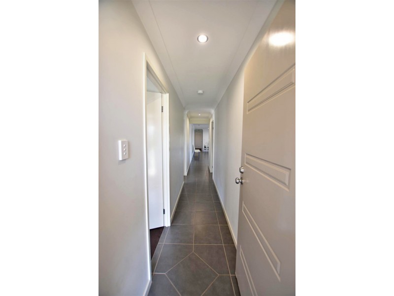 21 Sullivan Street, Dakabin QLD 4503