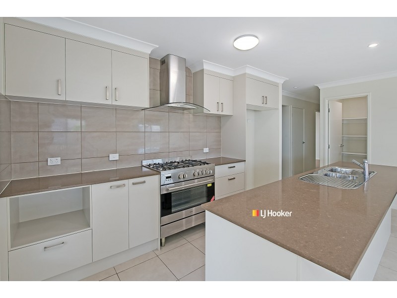 43 Birkdale Circuit, North Lakes QLD 4509