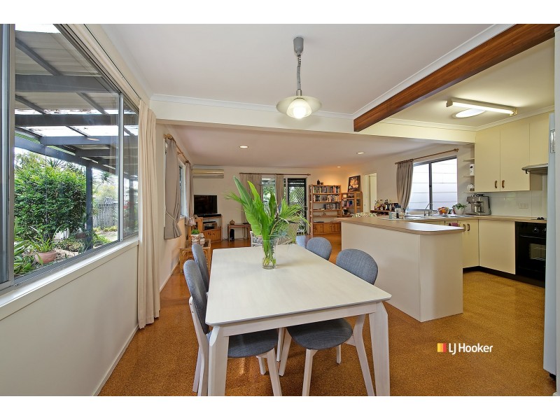 14 Mona Vale Way, Petrie QLD 4502