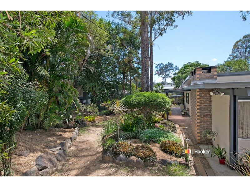 14 Mona Vale Way, Petrie QLD 4502