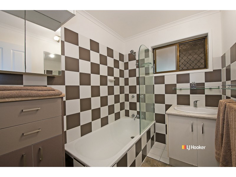 6 Ravenscraig Court, Kallangur QLD 4503