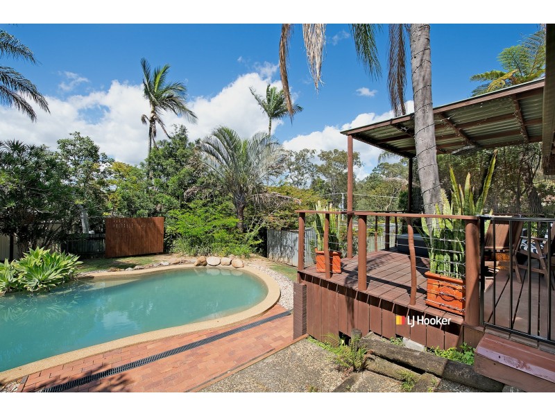 6 Ravenscraig Court, Kallangur QLD 4503