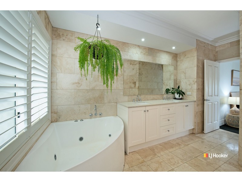 1 Winchcombe Avenue, Murrumba Downs QLD 4503