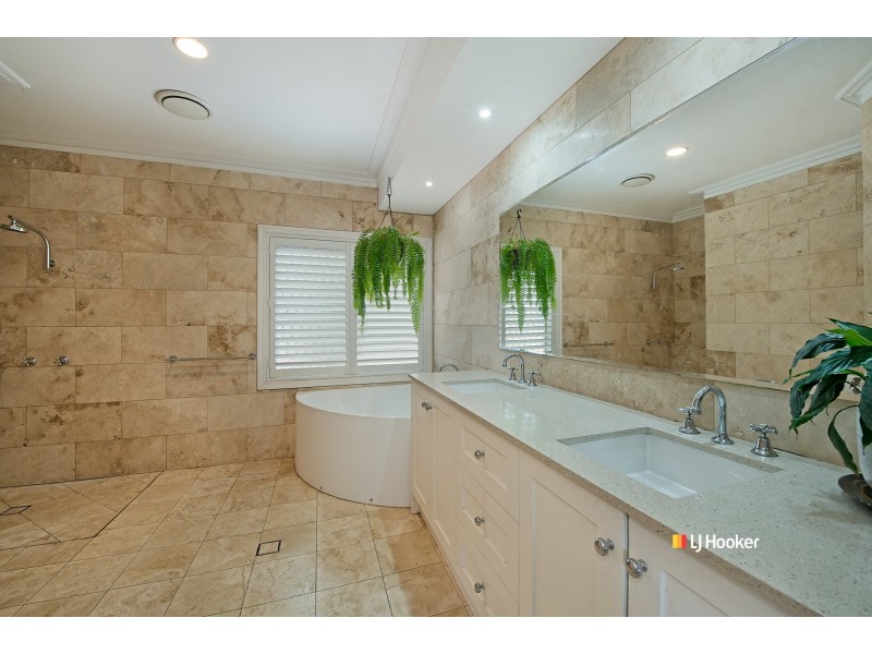 1 Winchcombe Avenue, Murrumba Downs QLD 4503