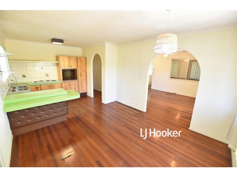 8 Somerset Street, Kallangur QLD 4503