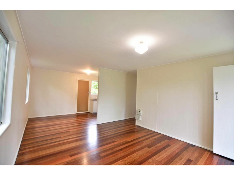 13 Somerset Street, Kallangur QLD 4503