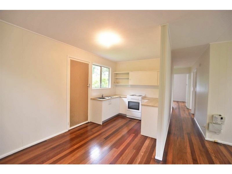 13 Somerset Street, Kallangur QLD 4503