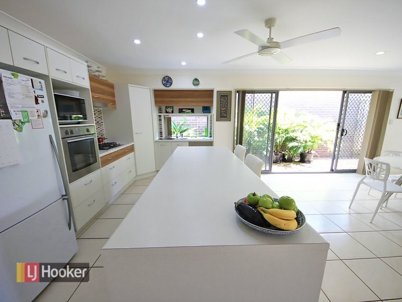 9 Jowarra Street, Kallangur QLD 4503