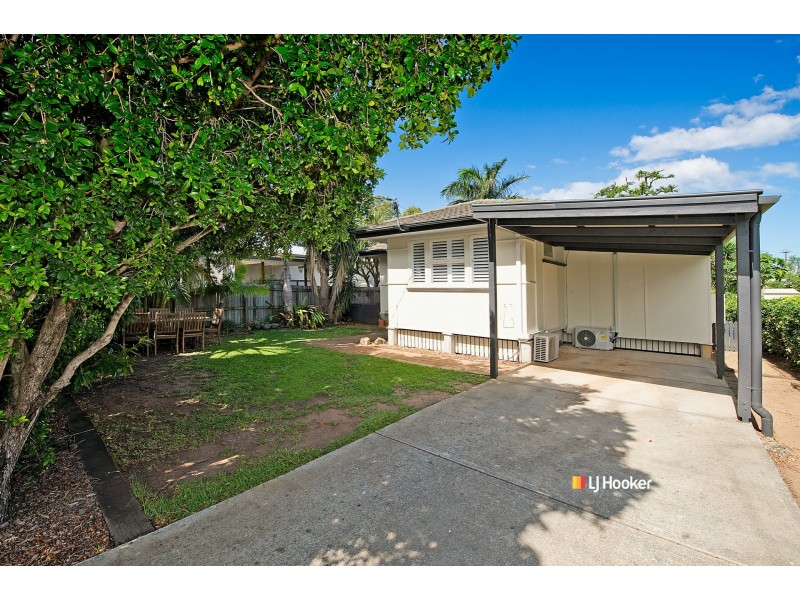 8 Andrew Street, Kallangur QLD 4503