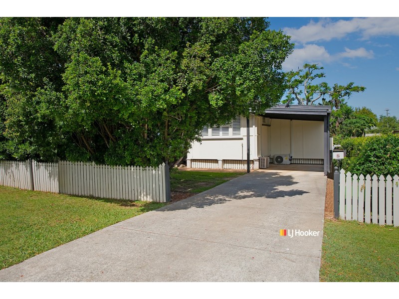 8 Andrew Street, Kallangur QLD 4503