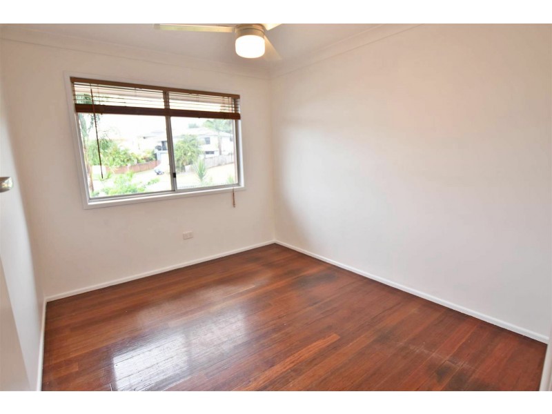 1 Arran Court, Strathpine QLD 4500