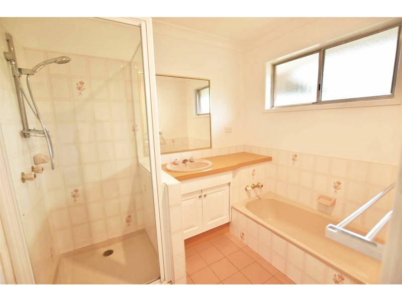 1 Arran Court, Strathpine QLD 4500