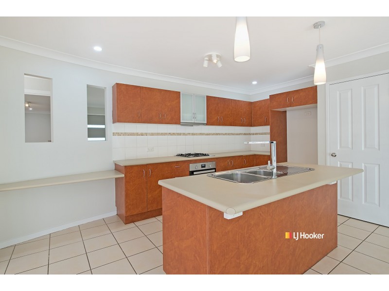11 Swordgrass Court, Kallangur QLD 4503