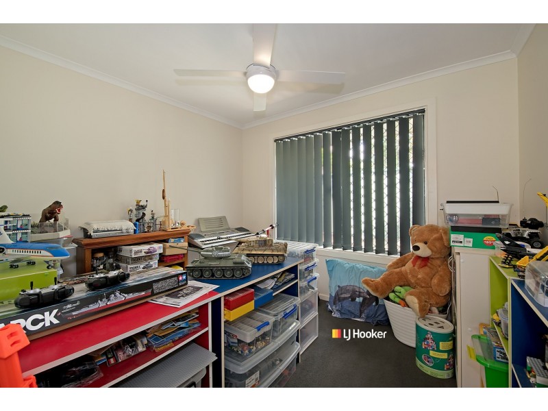 19 Eyre Avenue, Petrie QLD 4502